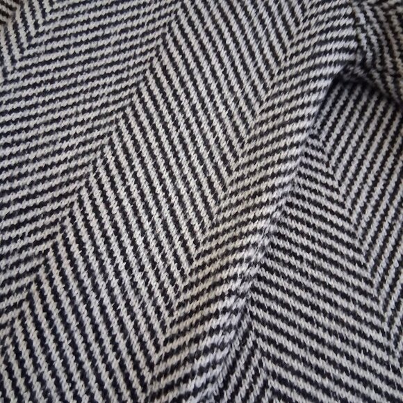 J. Crew Factory Women's M Black White Herringbone Funnelneck Pullover Sweater - Picture 11 of 11